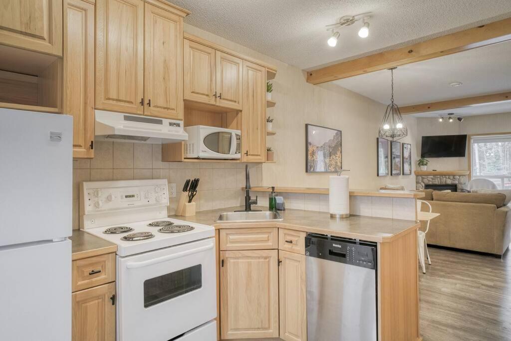 5 Mins To Banff - Cozy Townhome 2Br&2Bath - Banff Pass Included كانمور المظهر الخارجي الصورة