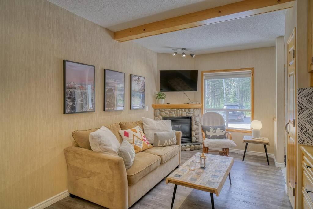 5 Mins To Banff - Cozy Townhome 2Br&2Bath - Banff Pass Included كانمور المظهر الخارجي الصورة