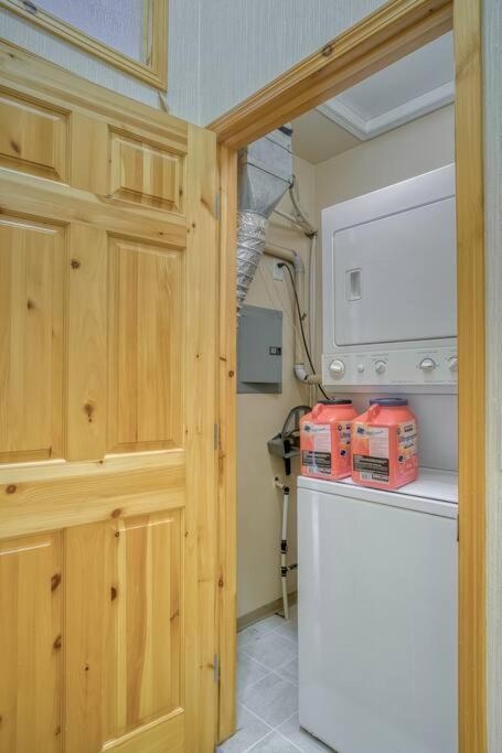 5 Mins To Banff - Cozy Townhome 2Br&2Bath - Banff Pass Included كانمور المظهر الخارجي الصورة