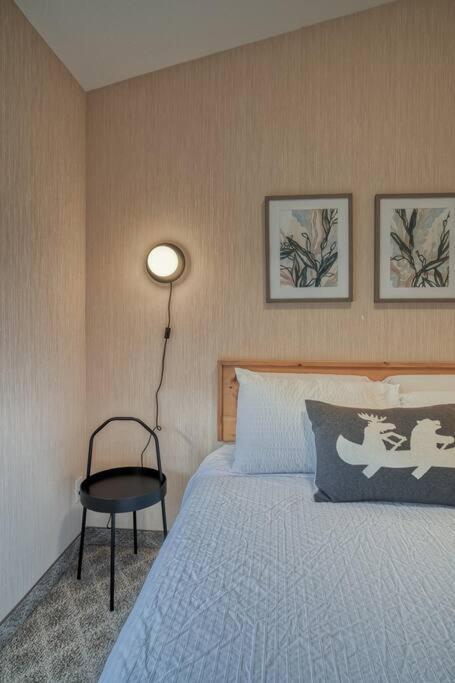 5 Mins To Banff - Cozy Townhome 2Br&2Bath - Banff Pass Included كانمور المظهر الخارجي الصورة